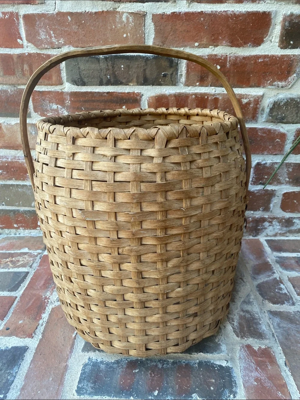 Large Antique American Splint Oak Gathering Basket in Natural Tan